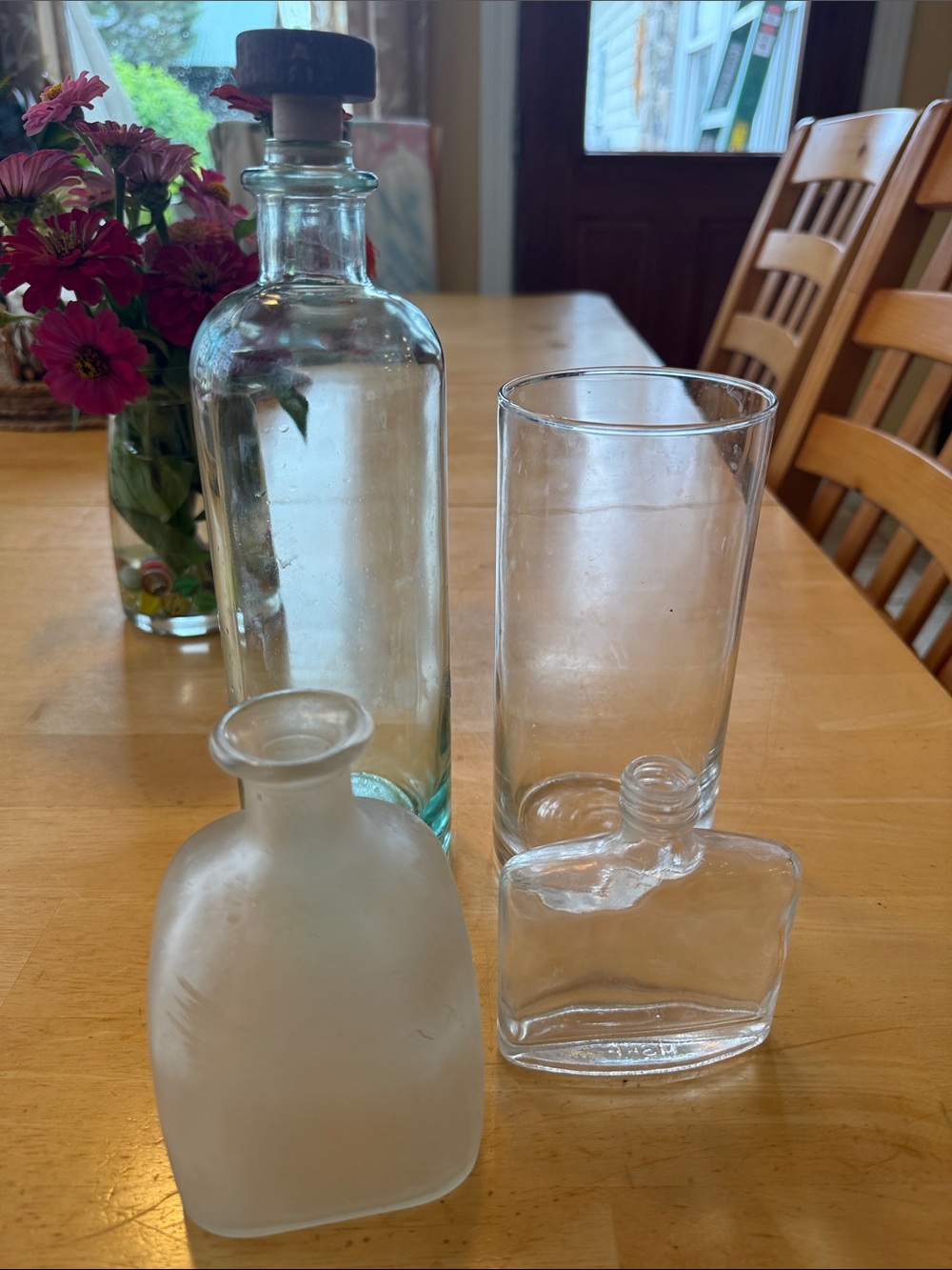 Bundle of Clear and Frosted Glass Bottle Set 🌸